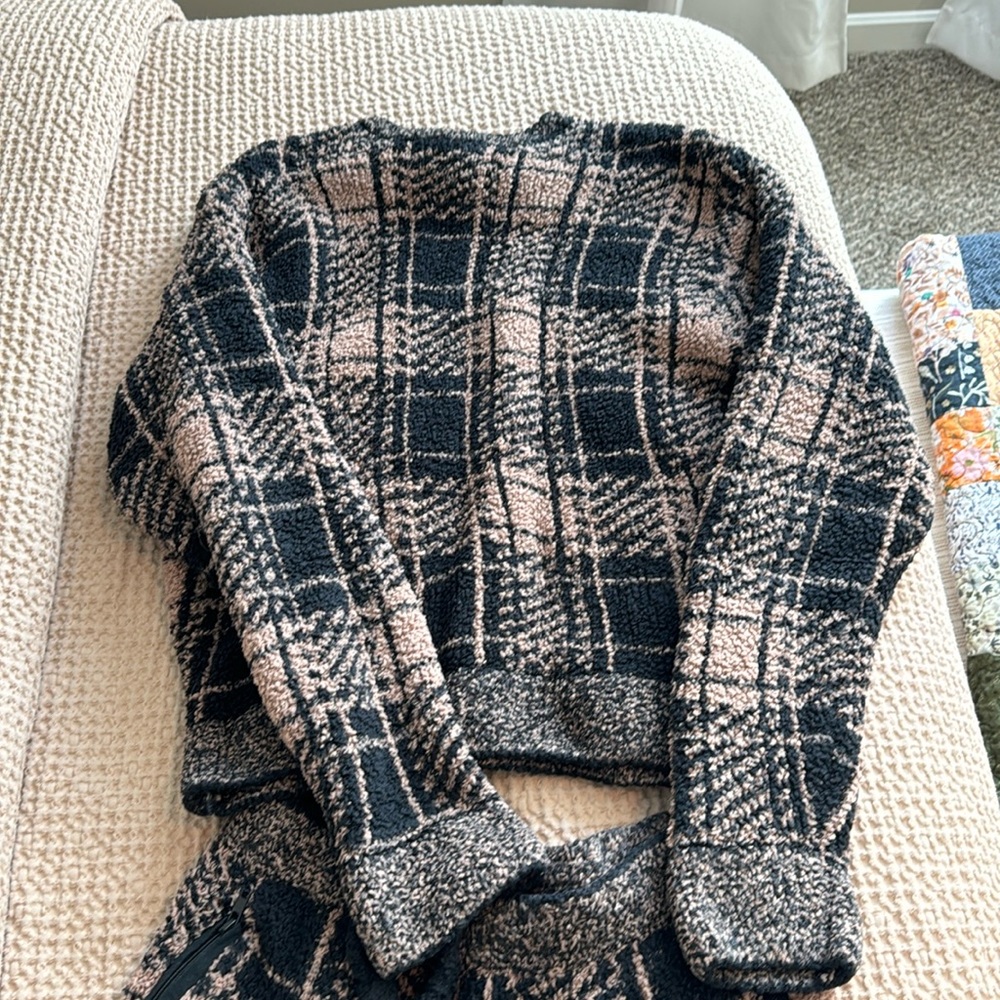 Skims Holiday collection PJ set/ winter fuzzy set